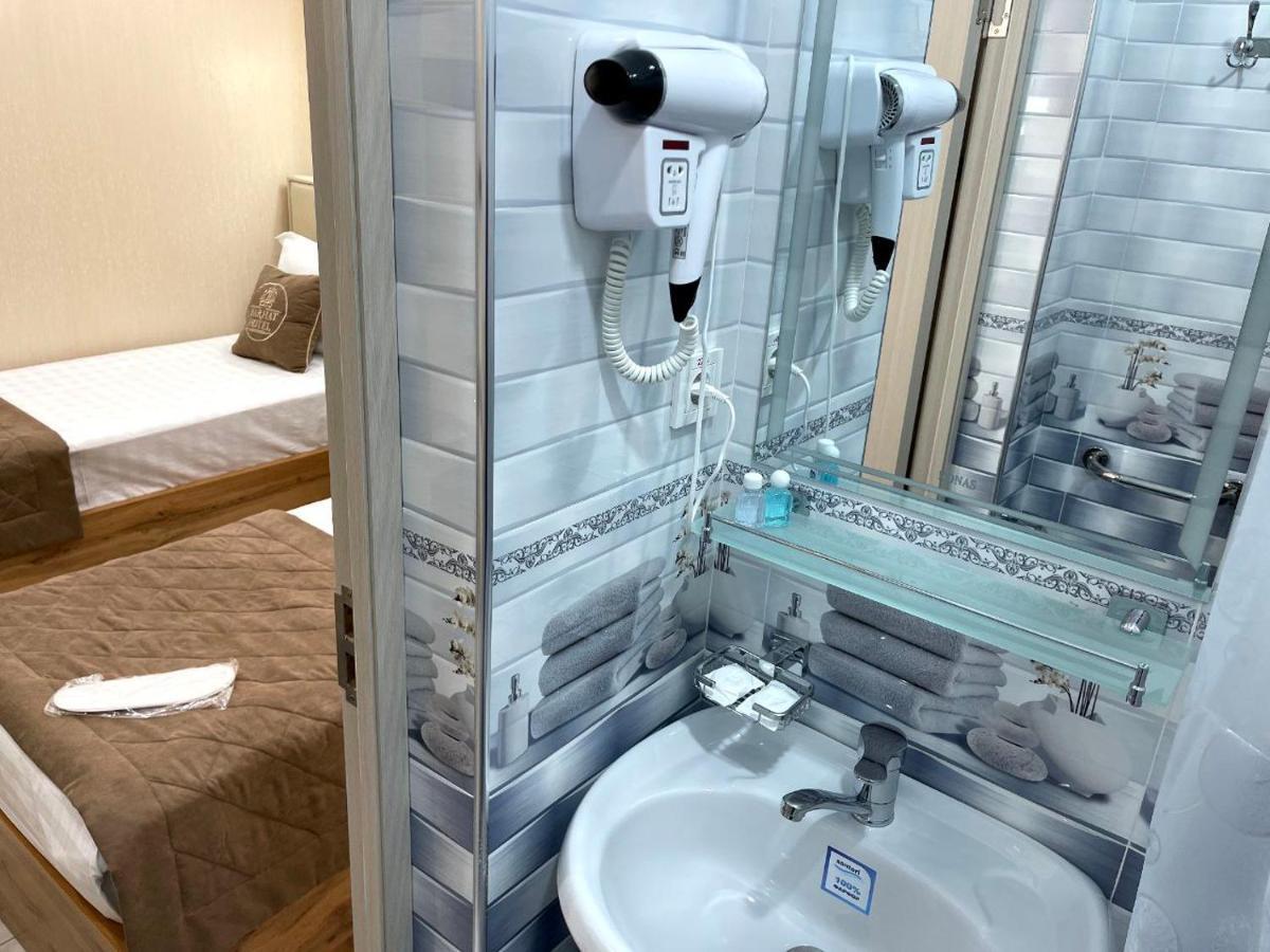 Barhat Hotel Tashkent Esterno foto