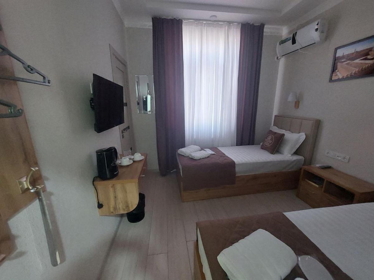 Barhat Hotel Tashkent Esterno foto