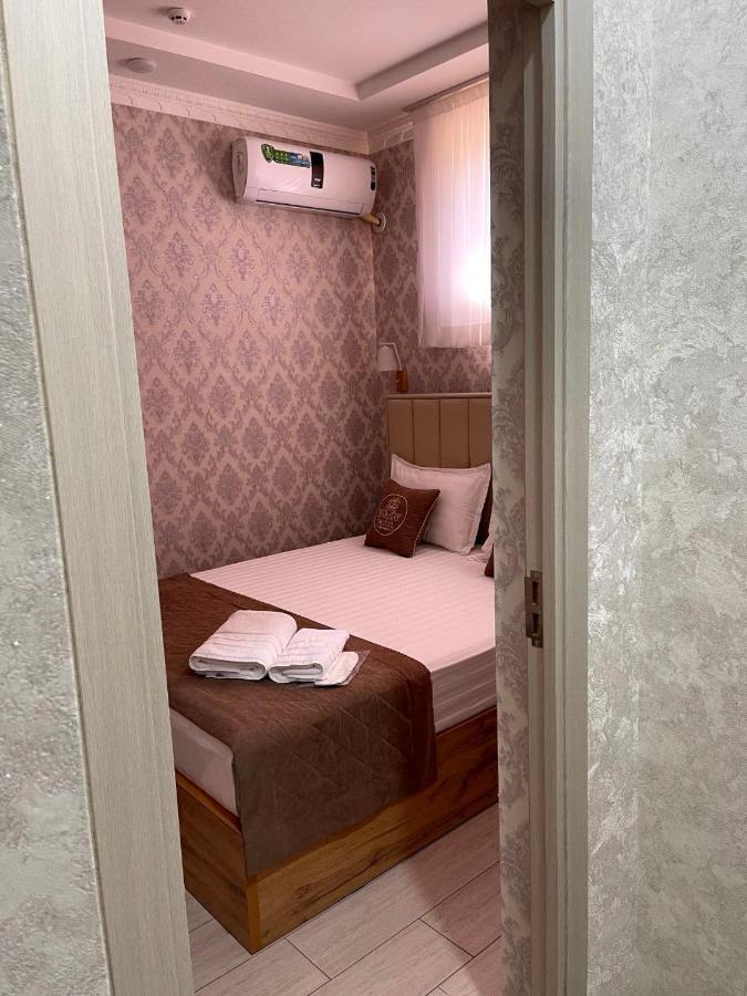 Barhat Hotel Tashkent Esterno foto