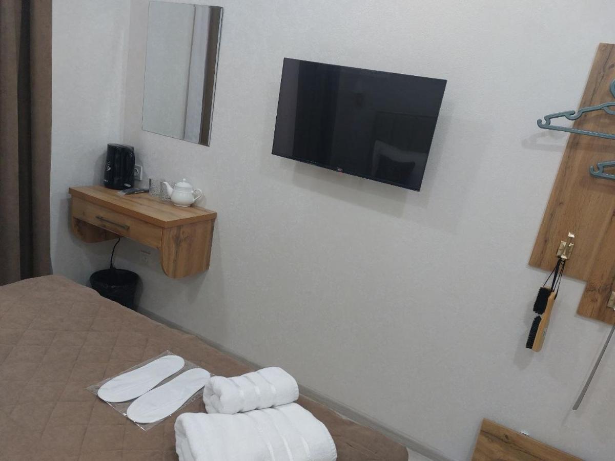 Barhat Hotel Tashkent Esterno foto