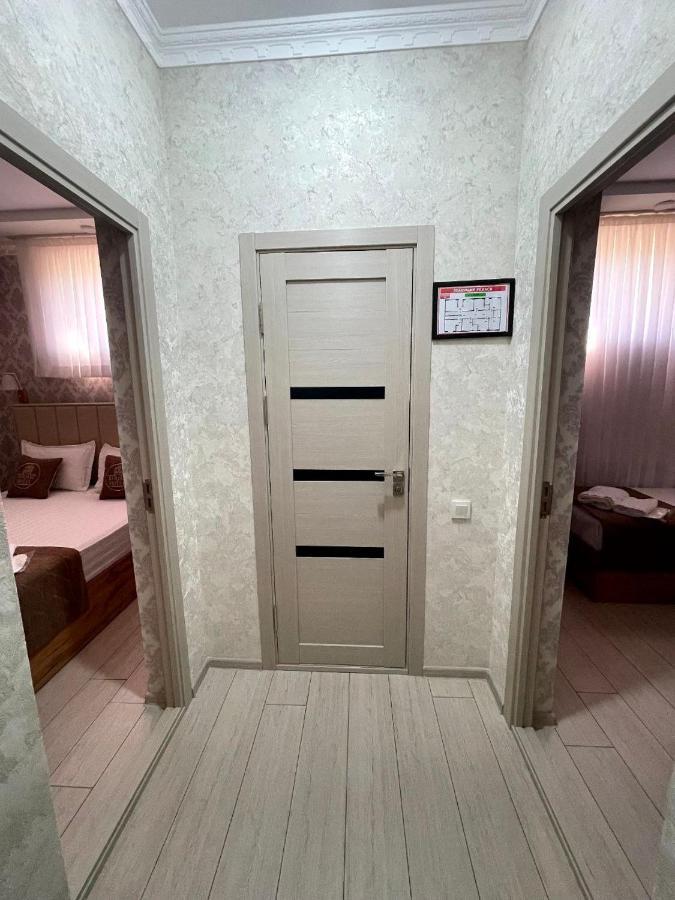 Barhat Hotel Tashkent Esterno foto
