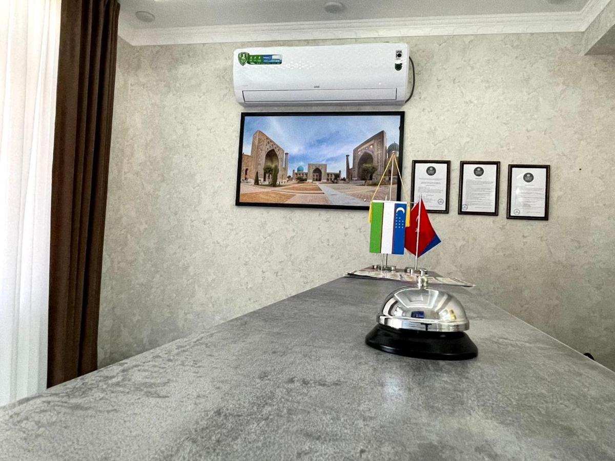 Barhat Hotel Tashkent Esterno foto
